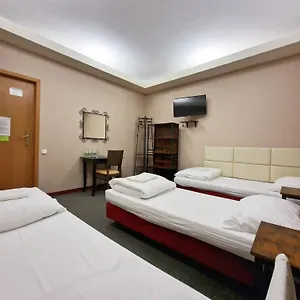 https://helvetia-apartments.warsawhotelspoland.com