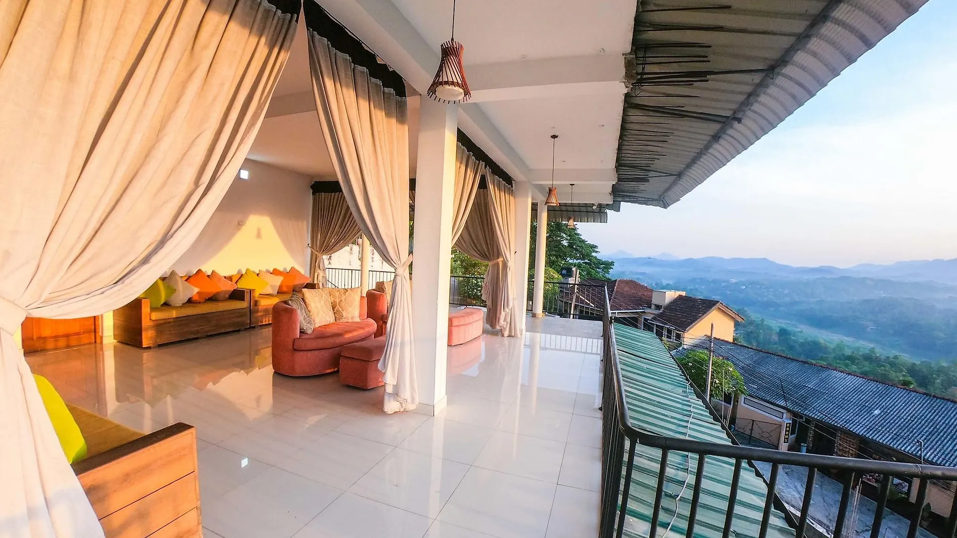 Romance Hills Hotel Kandy